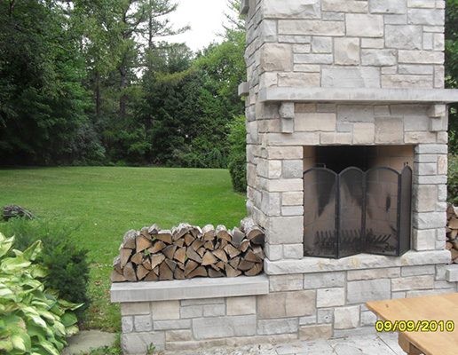 outdoor-kitchen-fireplaces-9