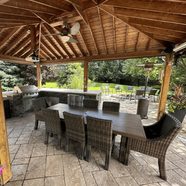 Paramount Landscaping- Products-Patio_Dining Area