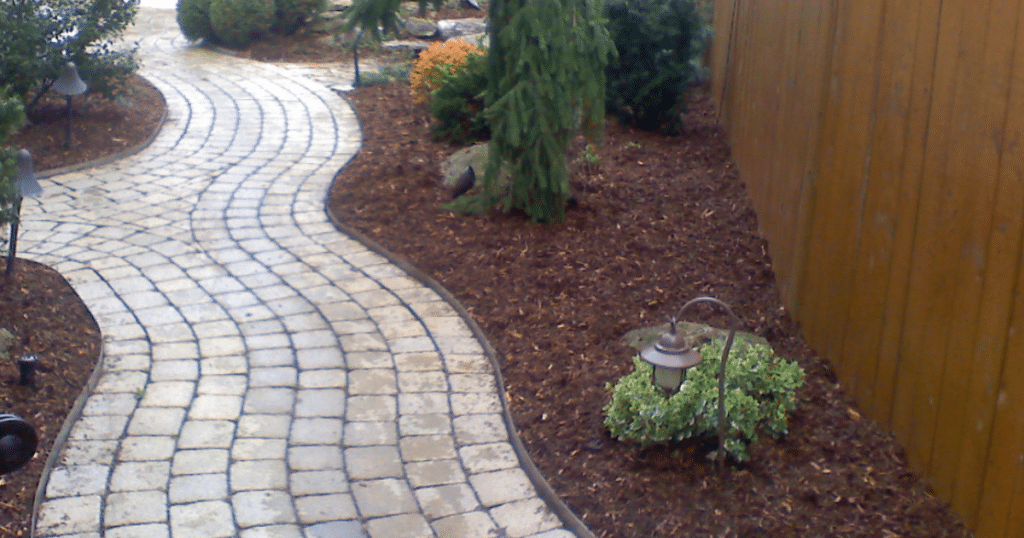 Paramount Landscaping - The Art of Mulching in Fall What, When, and How